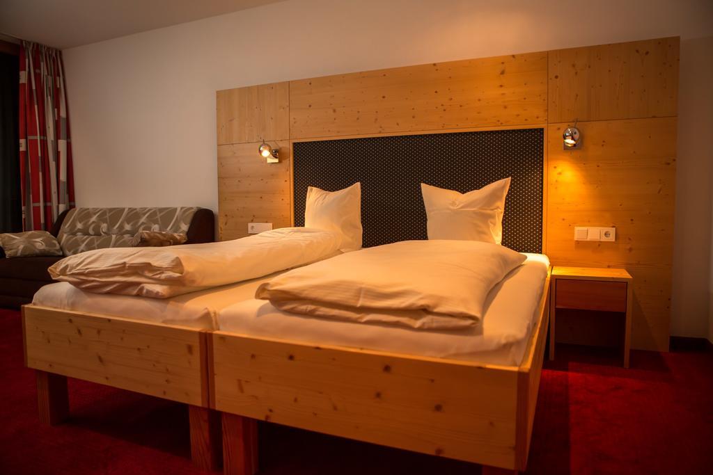 Apart Sportiva Klosterle am Arlberg Zimmer foto